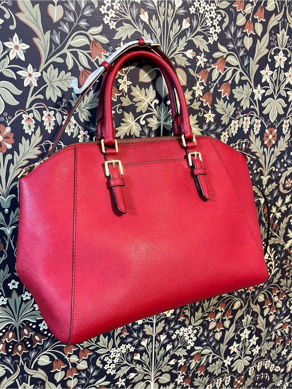 Michael Kors Red Saffiano Dome Satchel with Gold Charm - Picture 3 of 12